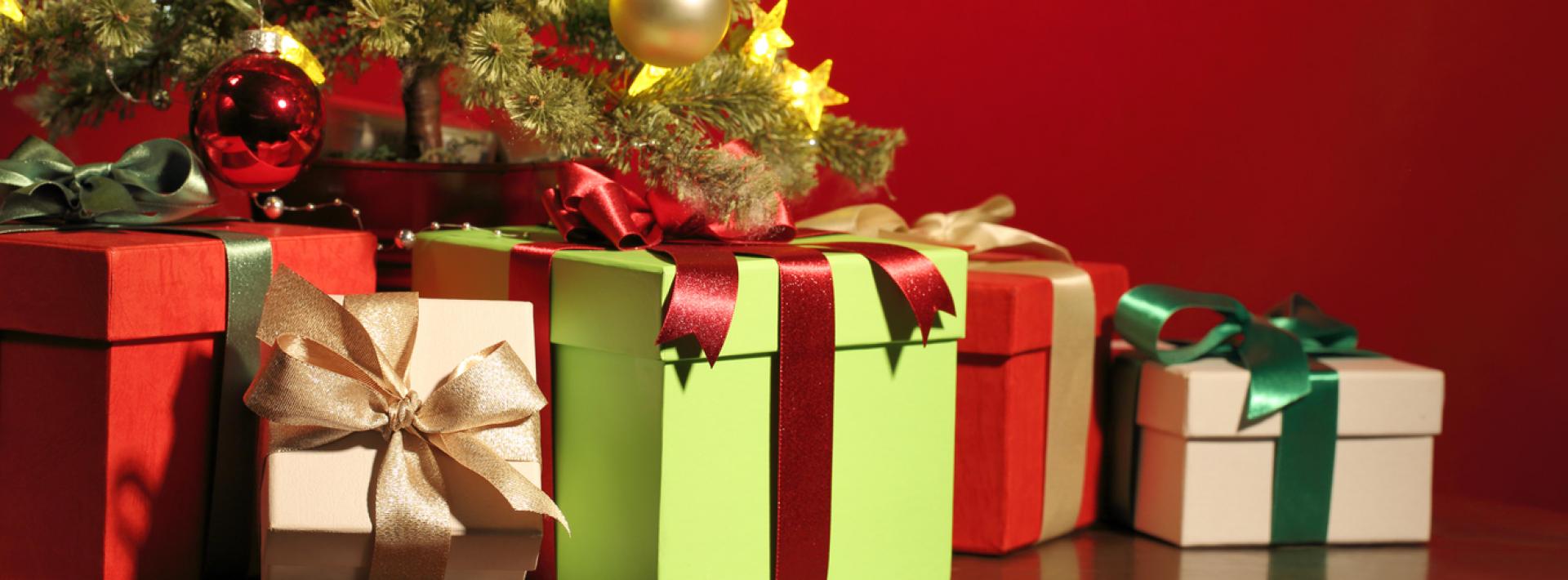 Ile wydamy na święta? I jak wysoko na liście prezentów świątecznych znajdą się kosmetyki?